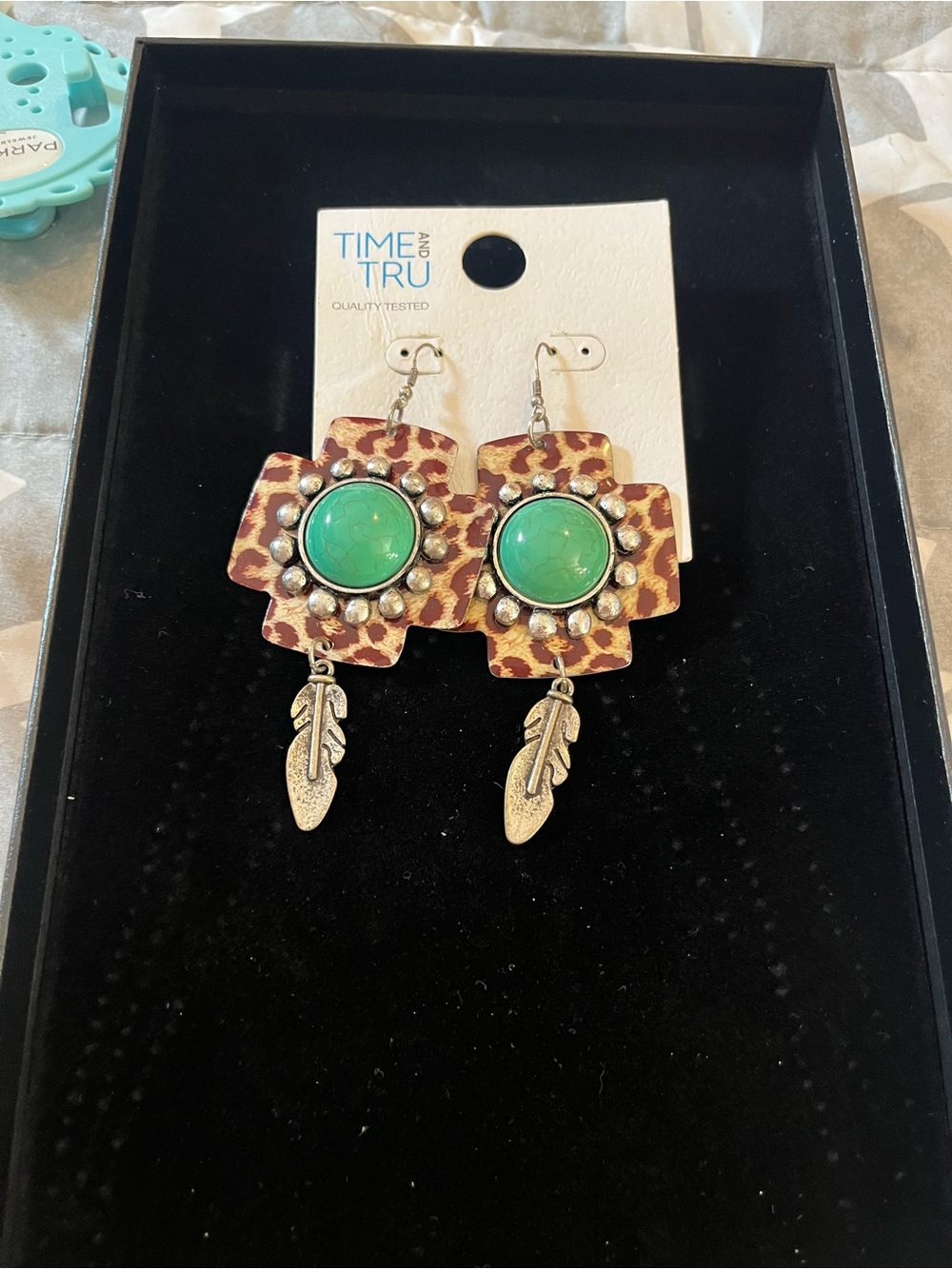 Time and Tru Leopard Print Earrings with Turquoise Center and Silver Feathers